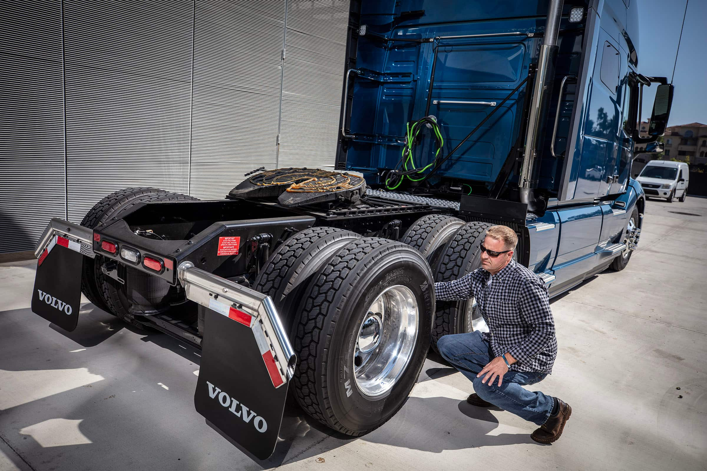 tire inspection on semi truck